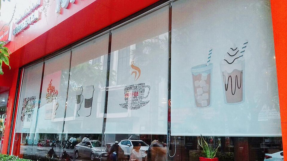 Rèm cuộn in tranh quán Coffee 04 Lê Lợi